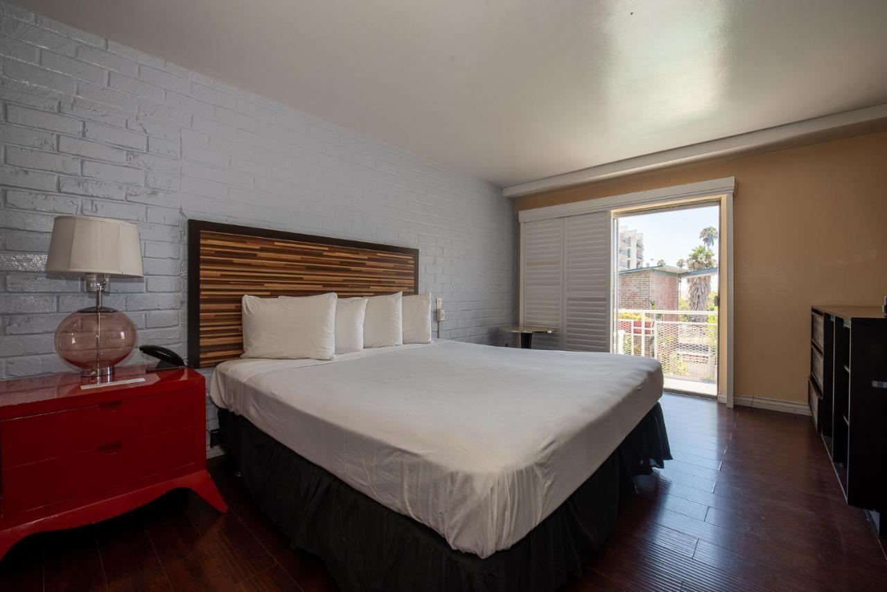 Hollywood Downtowner Motel